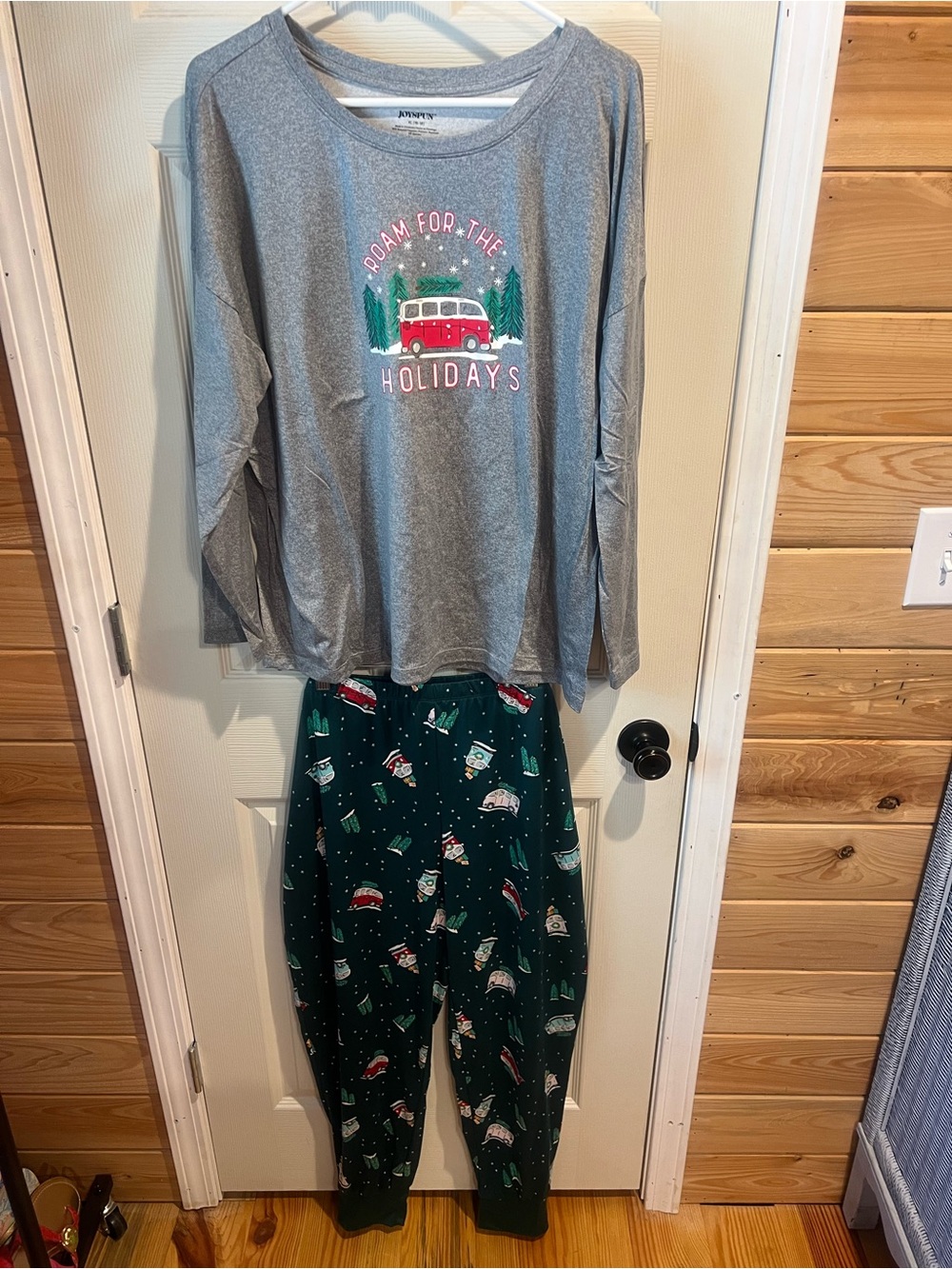 Joyspun Gray Top & Green Holiday Camper Women's Pajama Set